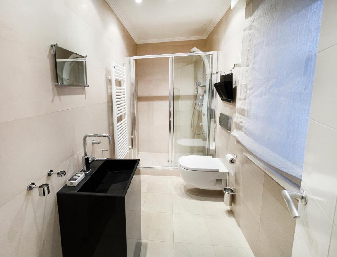Luxury San Prudencio Vitoria Apartment Exterior photo